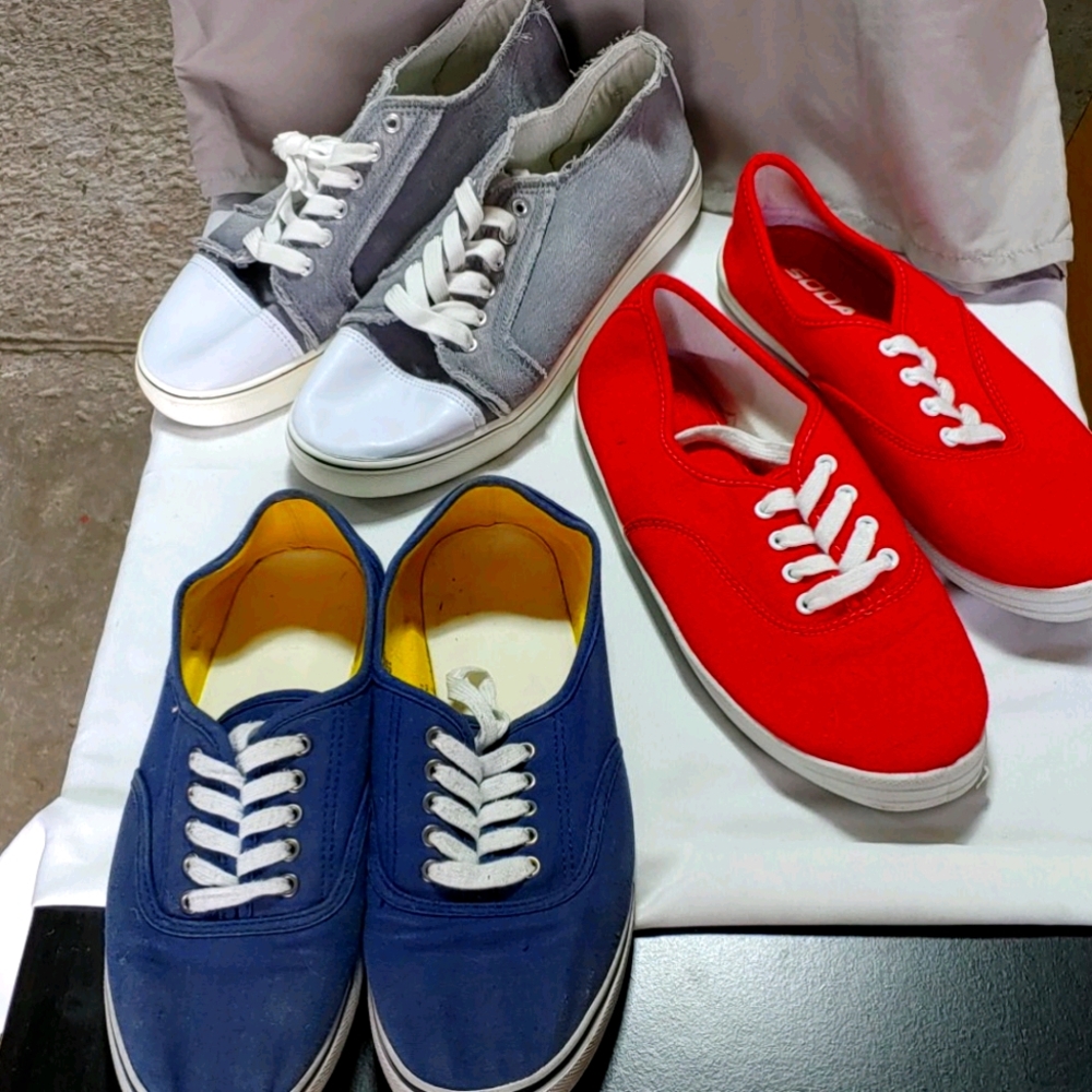 Set of 3 laced flat sneakers